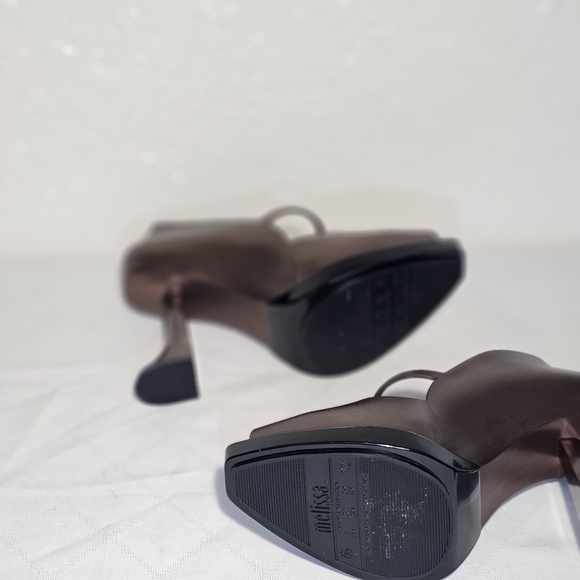 MELISSA + KARL LAGERFELD Bronze heel - Picture 4 of 6